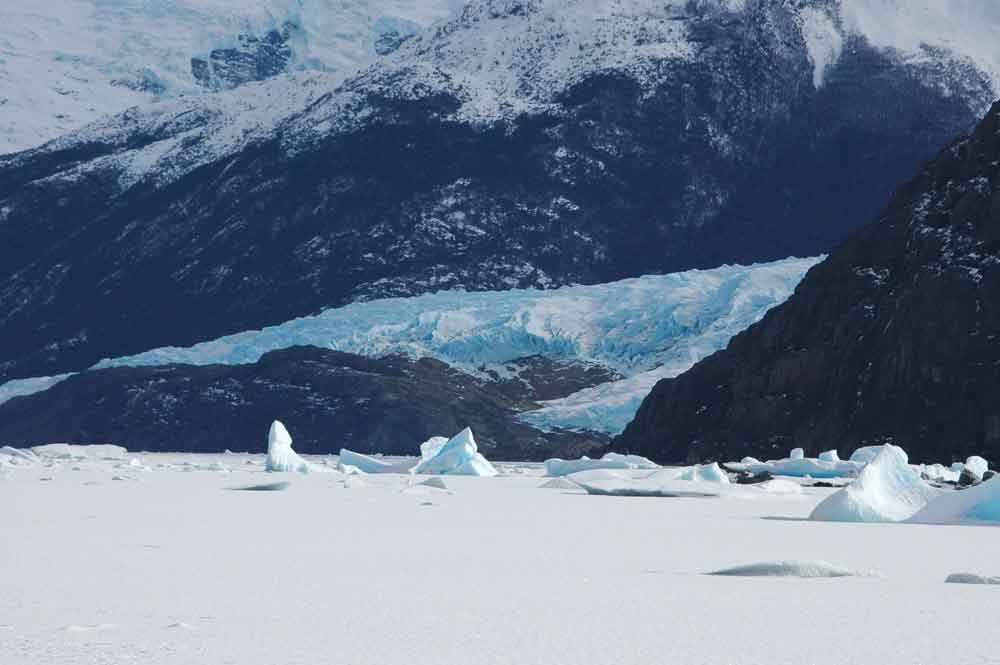 Argentina 048 - parque nacional de los glaciares - glaciar Agassig.jpg